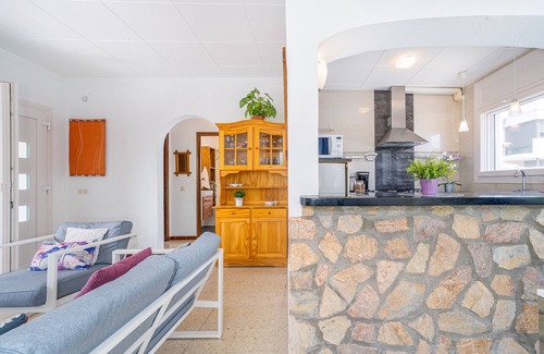 Castello d'Empuries Villa | 0119-MONTSENY House with studio