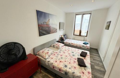 Cret de Roc Apartment | 012 CHIC & COSY F2 34m2 HYPERCENTRE WIFI SMART TV NETFLIX