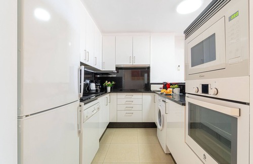 Empuriabrava Apartment | 0160-PORT GREC Apartment with WIFI, Smart TV, canal and sea view