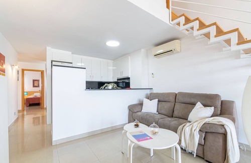 Empuriabrava Apartment | 0160-PORT GREC Apartment with WIFI, Smart TV, canal and sea view