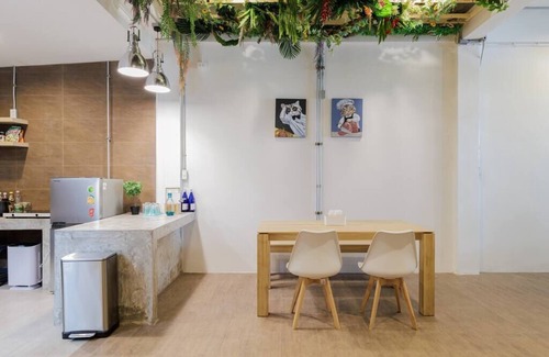 Ratchadaphisek Apartment | 02 Wabisabi Bangkok 3 MIN TO Train Station