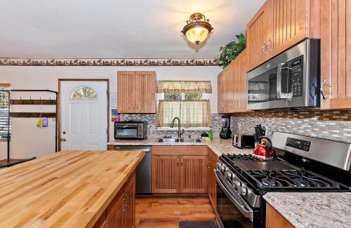 Boulder Bay House | 030 - Cozy Chic Mountain Cottage - Meredith Lodging