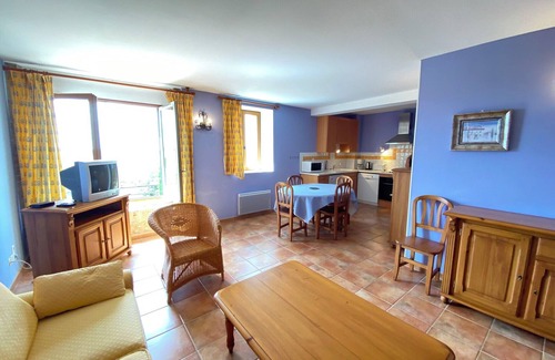 Brunet Apartment | 04B7 : Beautiful T3 in the heart of lavender - pool