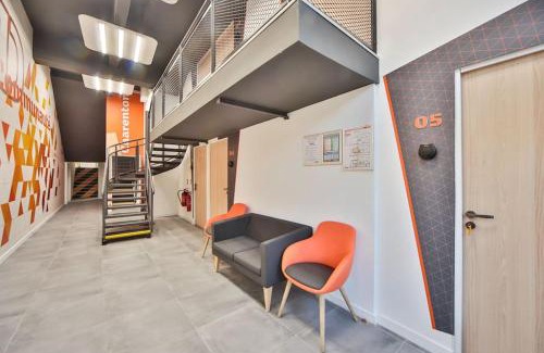 Charenton-le-Pont Apartment | 05.Studio#Charenton#Fitness#Cinema