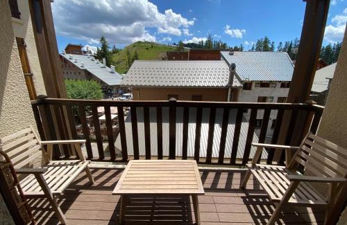 Valberg Apartment | 06CC Valberg apartment in the heart of the resort