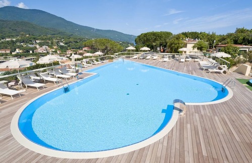 Procchio House | 09.08.-23.08.2020 La Perla Del Golfo 4* Room with sea view including breakfast