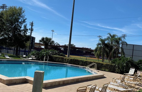 Winter Haven Condo | 1/1 condo located on Lk Lulu. 7 minutes from Legoland. access to hwy 27, 17 & I4