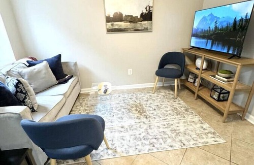 Auburn Condo | 1/1 Villa, 0.4 From Stadium, Toomers, shops and dining