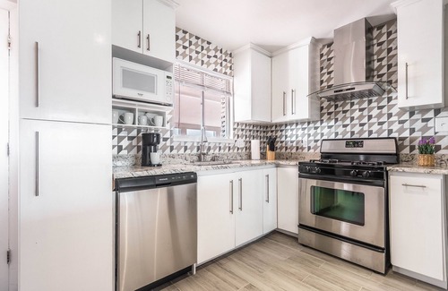 El Paso House | ★ 1-10-Sunland, WEST, Great for families & long stays, Pet friendly ★