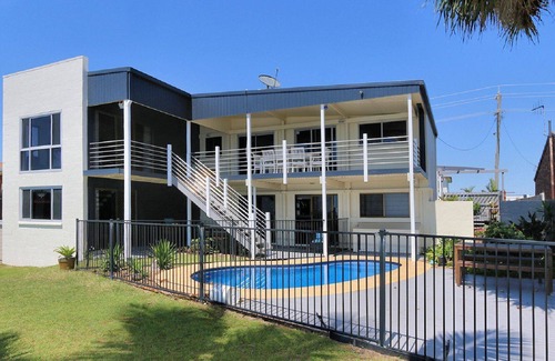 Bargara Villa | 1/139 Woongarra Scenic Drive