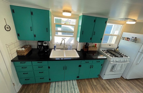Morro Bay Cottage | 1/2 Block to the Embarcadero with Private Backyard