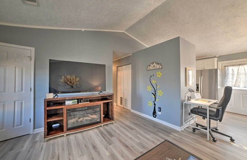 Clarksville House | 1/2 Mi to Fort Campbell: 'State Line Retreat'
