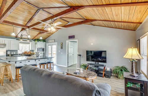 Warsaw House | < 1/2 Mi to Marina: Missouri Lake Getaway