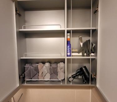 Seocho-dong Apartment | 1-2911 #SubwayLine9 #SinnonhyeonStation #1MinWalk #GangnamStation #High-rise city view #CookingAvailable #PrimeLocation
