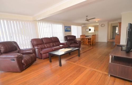 Yamba Apartment | 1/5 Pilot Street, Yamba