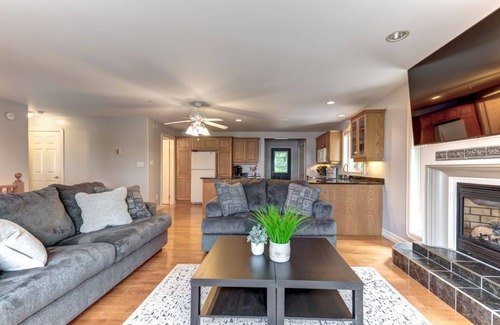 Gannon Village House | 1 Acre Waterfront Property with Two Hot Tubs on Pigeon Lake