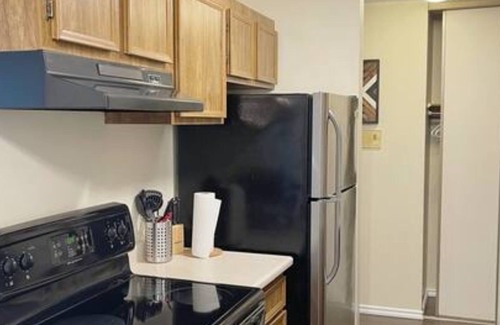 Jasper Place Condo | 1 Bdm Furnished West Edmonton Close to Acheson