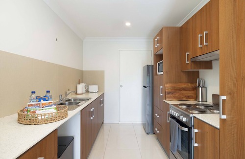 Rocklea Apartment | 1 Bdr Apt! Garage! Clean! GST Credits! 316D1