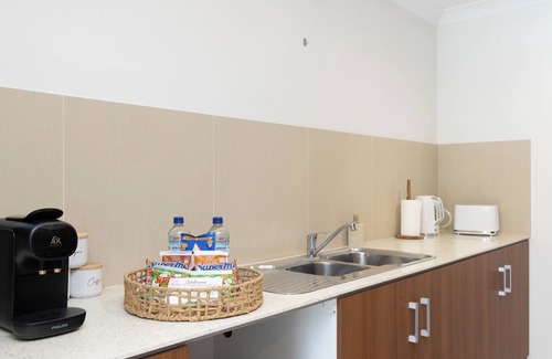 Rocklea Apartment | 1 Bdr Apt! Garage! Clean! GST Credits! 316D1