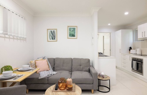 Rocklea Apartment | 1 Bdr Apt! GST Credits! Kitchen! Parking! 339AF1