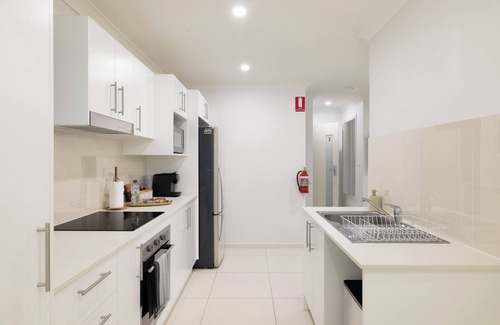 Rocklea Apartment | 1 Bdr Apt! GST Credits! Kitchen! Parking! 339AF1