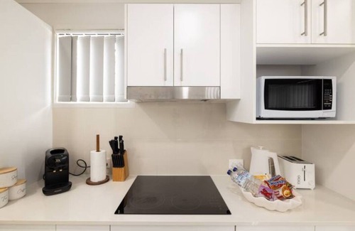 Rocklea Apartment | 1 Bdr Apt! GST Credits! Kitchen! Parking! 135AF1