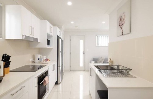 Rocklea Apartment | 1 Bdr Apt! GST Credits! Kitchen! Parking! 135AF1