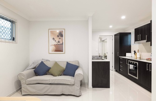 Rocklea Apartment | 1 Bdr Apt! GST Credits! Undercover Parking! 414AF1