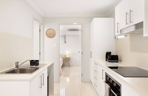 Rocklea Apartment | 1 Bdr Apt! GST Credits! Kitchen! Parking! 331AF1