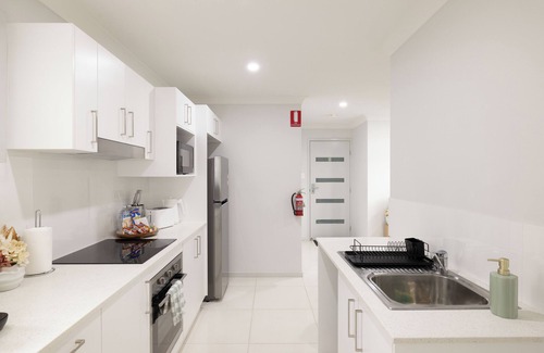 Rocklea Apartment | 1 Bdr Apt! GST Credits! Kitchen! Parking! 316F1