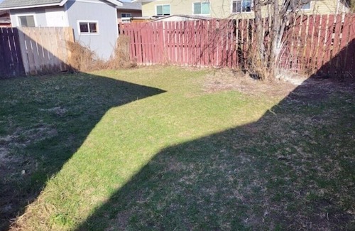 East Kootenay Apartment | 1 bdrm 716 23a ave n unit Cn