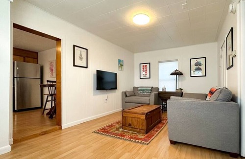 Winooski Apartment | 1 Bdrm Apt dwntwn Winooski w/laundry and parking