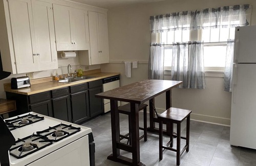 Cheyenne Apartment | 1 BDRM - Great Location!