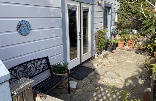Point Richmond Apartment | 1 Bdrm private apartment Pt Richmond - Artsy/Piano
