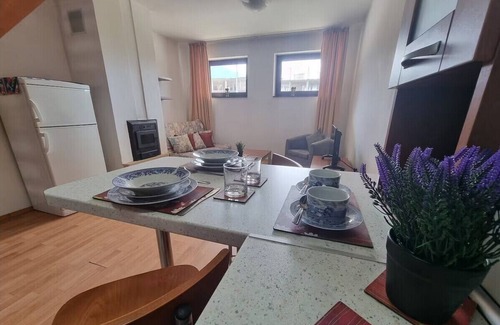 Shiligarnika Apartment | 1 Bed Homey Two Floor Apartment - 200mbps Wi-fi!