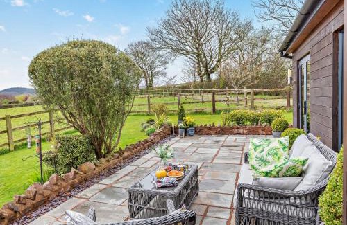 Fiddington House | 1 Bed in Nether Stowey 36190
