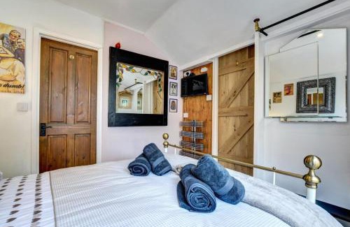 Totnes Cabin | 1 Bed in Totnes oc-bc1000