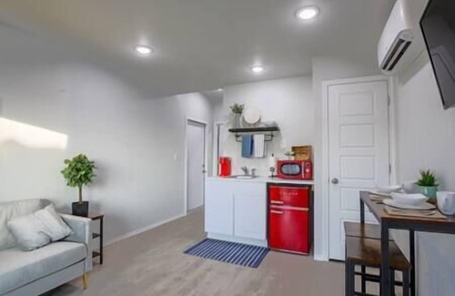 Canyon Lake House | 1 Bed | Private Waterfront Tiny Home w/Hot Tub! | 1A, Private Waterfront Tiny Home w/Hot Tub! | 1A