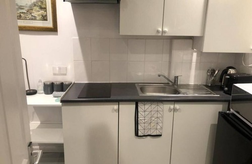 Coventry Apartment | 1 bed Studio - Sleeps 2 - Free Parking