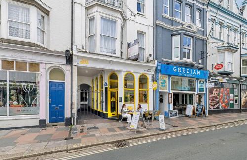 Plymouth Apartment | 1 Bed Stylish Central Apartment - Barbican Plymouth
