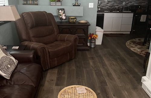 Eastland Apartment | 1 bedroom, 1 bath apartment in delightful Eastland.nCozy, quiet, and nice view.