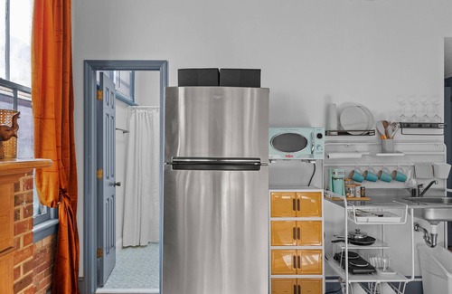 Olde Town Augusta Apartment | 1 bedroom, 1 bathroom suite in Downtown Augusta