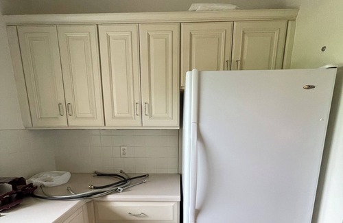 West Des Moines House | 1-bedroom, 3 Gig-Fiber WiFi, timbered/view setting in WDM near RecPlex/DMU