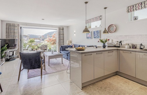 Dartmouth Cottage | 1 bedroom accommodation in 3 Coombe Close