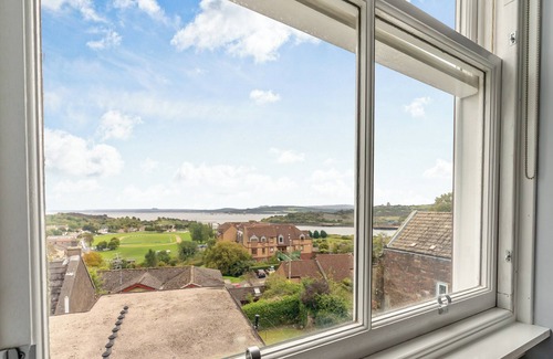 Inverkeithing Cottage | 1 bedroom accommodation in Inverkeithing