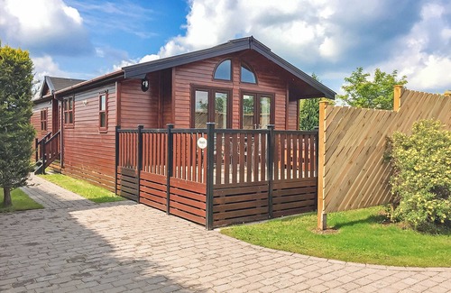 Scawton Ski Chalet | 1 bedroom accommodation in Easingwold