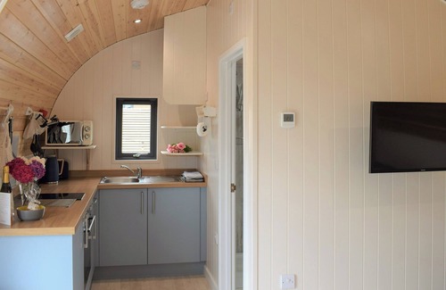 Chathill Cottage | 1 bedroom accommodation in Tynely, near Embleton
