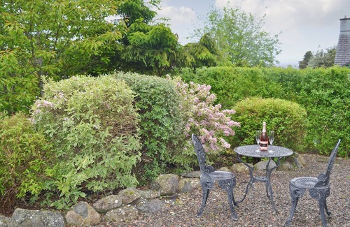Lewiston Cottage | 1 bedroom accommodation in Drumnadrochit, by Inverness