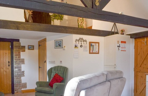 Battle Cottage | 1 bedroom accommodation in Hooe, near Battle
