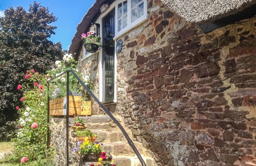 Torquay Cottage | 1 bedroom accommodation in Cockington, near Torquay